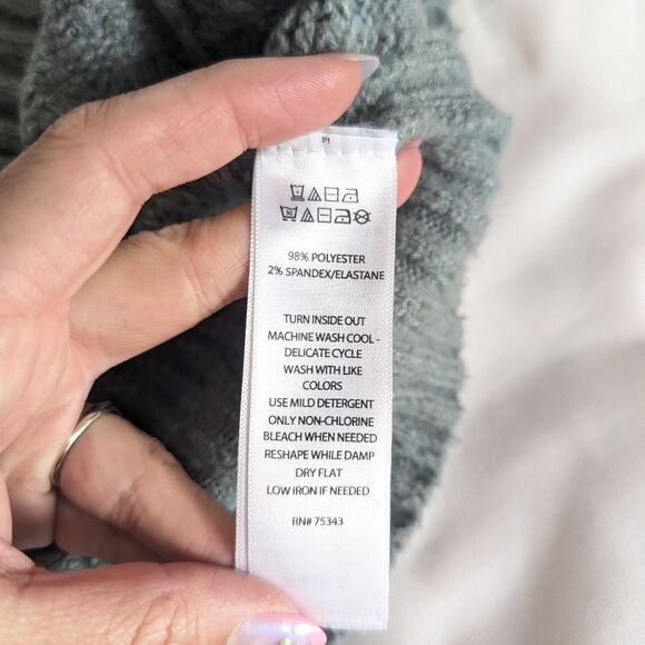 Cable Knit Sweater Vest Green Gray - Picture 5 of 6